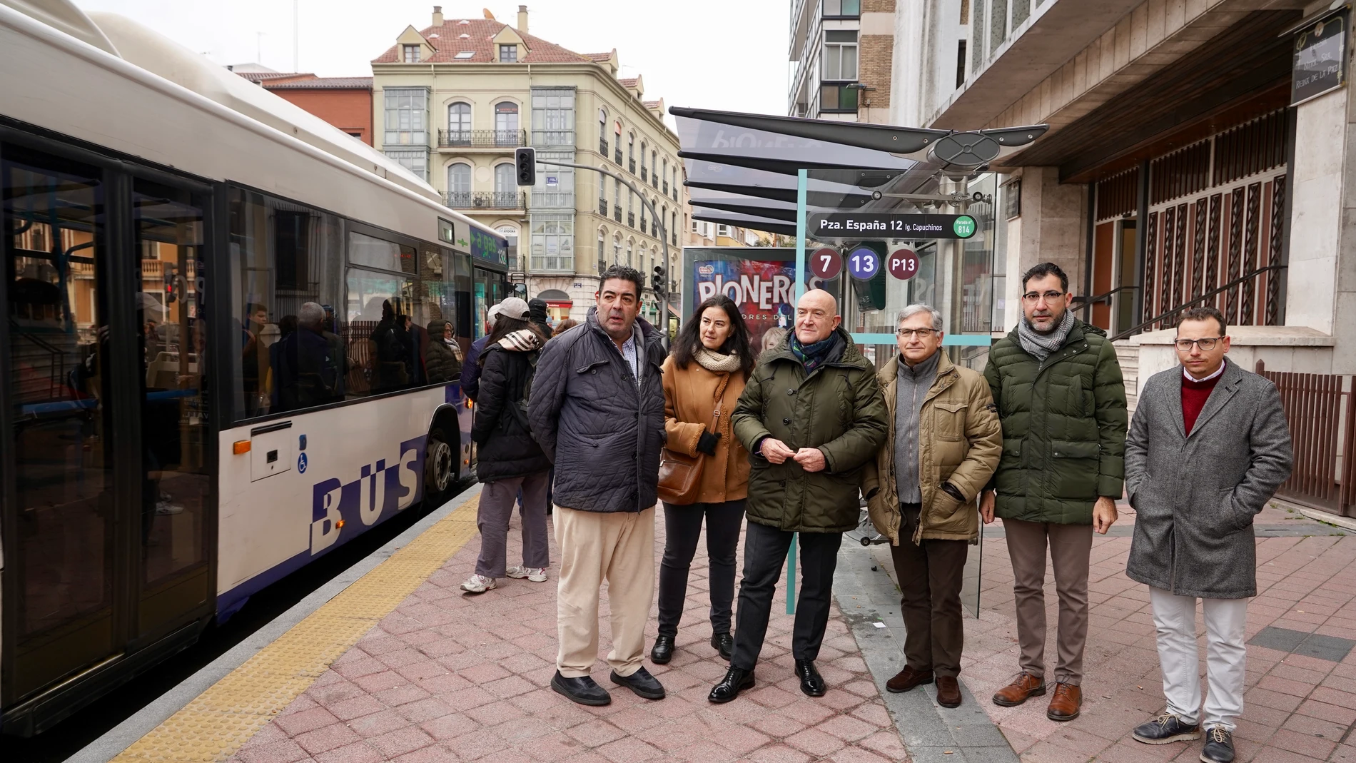 Carnero durante la presentación de la remodelación de las paradas de Auvasa en Valladolid