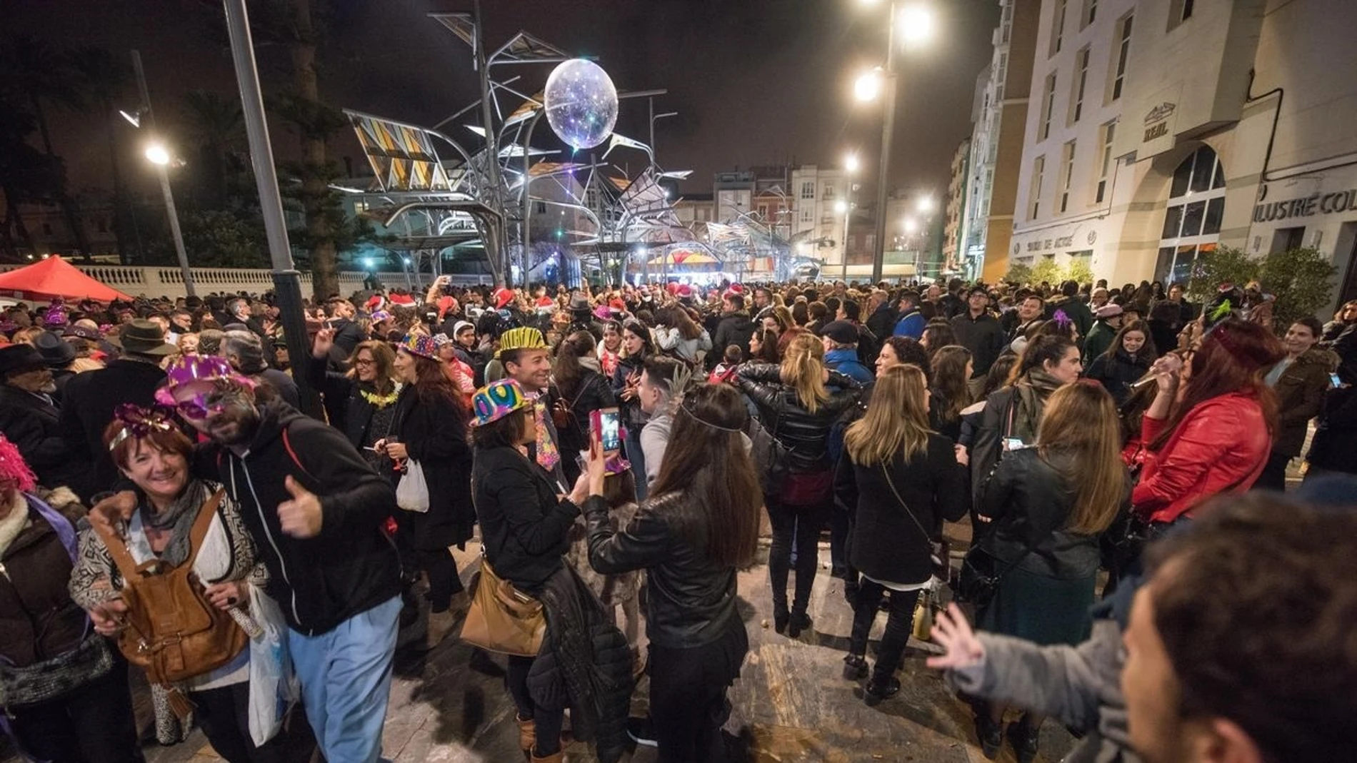 Celebración navideña en las calles de Cartagena que este año tendrán barras autorizadas durante la Tardebuena y Tardevieja