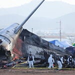 Forensic team investigates Jeju Air crash at Muan Airport