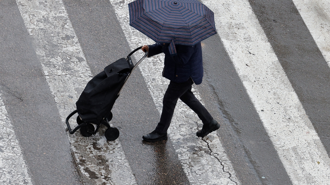 Posibles precipitaciones débiles en Valencia y Alicante y máximas en descenso este lunes