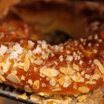 Las pastelerías artesanas de la región venderán 2,9 millones de roscones de Reyes, que cada vez son más pequeños