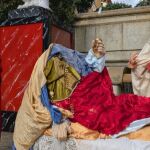 Aparecen decapitadas las figuras del pesebre de San Lorenzo de El Escorial