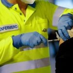 Comienza el proceso de vacunación frente a la covid-19 a menores de entre 8 y 11 años en el palacio de los deportes de Murcia