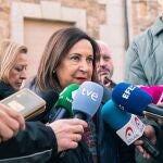 Robles comparte "plenamente" las consideraciones de Cuerpo, destaca su "enorme formación" y rechaza críticas de Díaz
