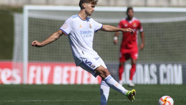 Fútbol.- El Espanyol ficha al central Pablo Ramón hasta 2028