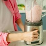 Prepara tus smoothies favoritos con esta batidora WMF por solo 31,30 euros en Amazon