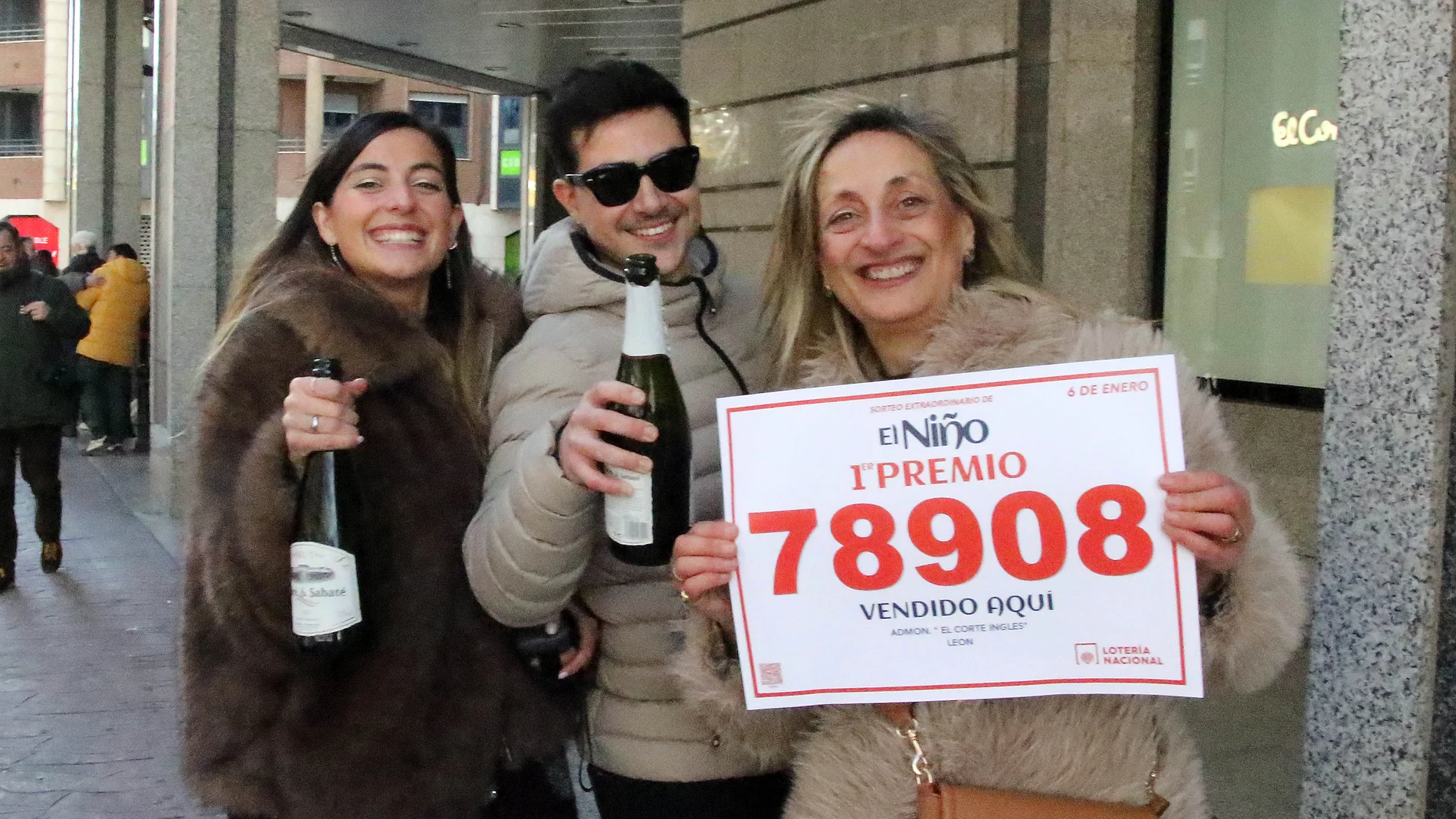 Los leoneses celebran el primer premio de "El Niño"