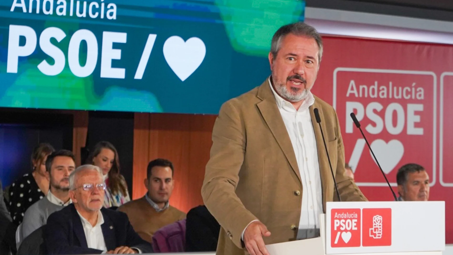 Todo hace indicar que las horas de Juan Espadas como secretario general del PSOE-A están contadas