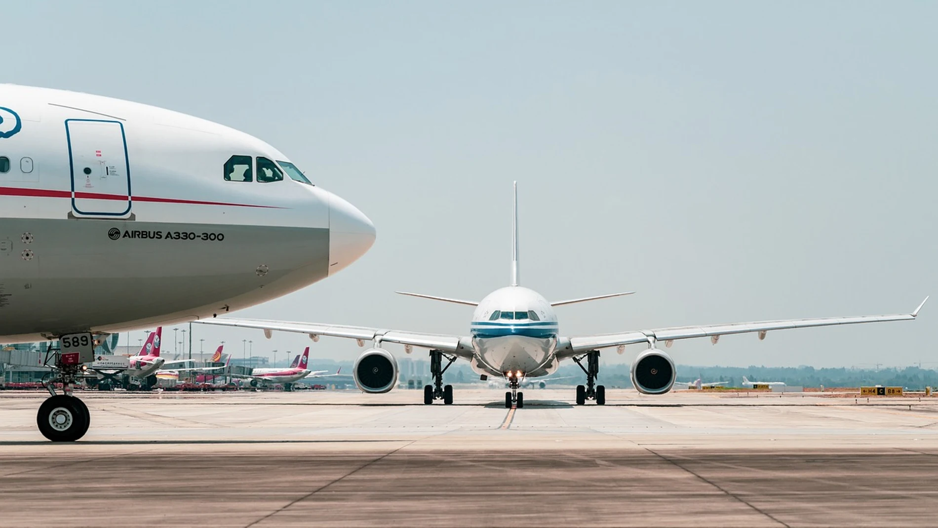 Avión en pista