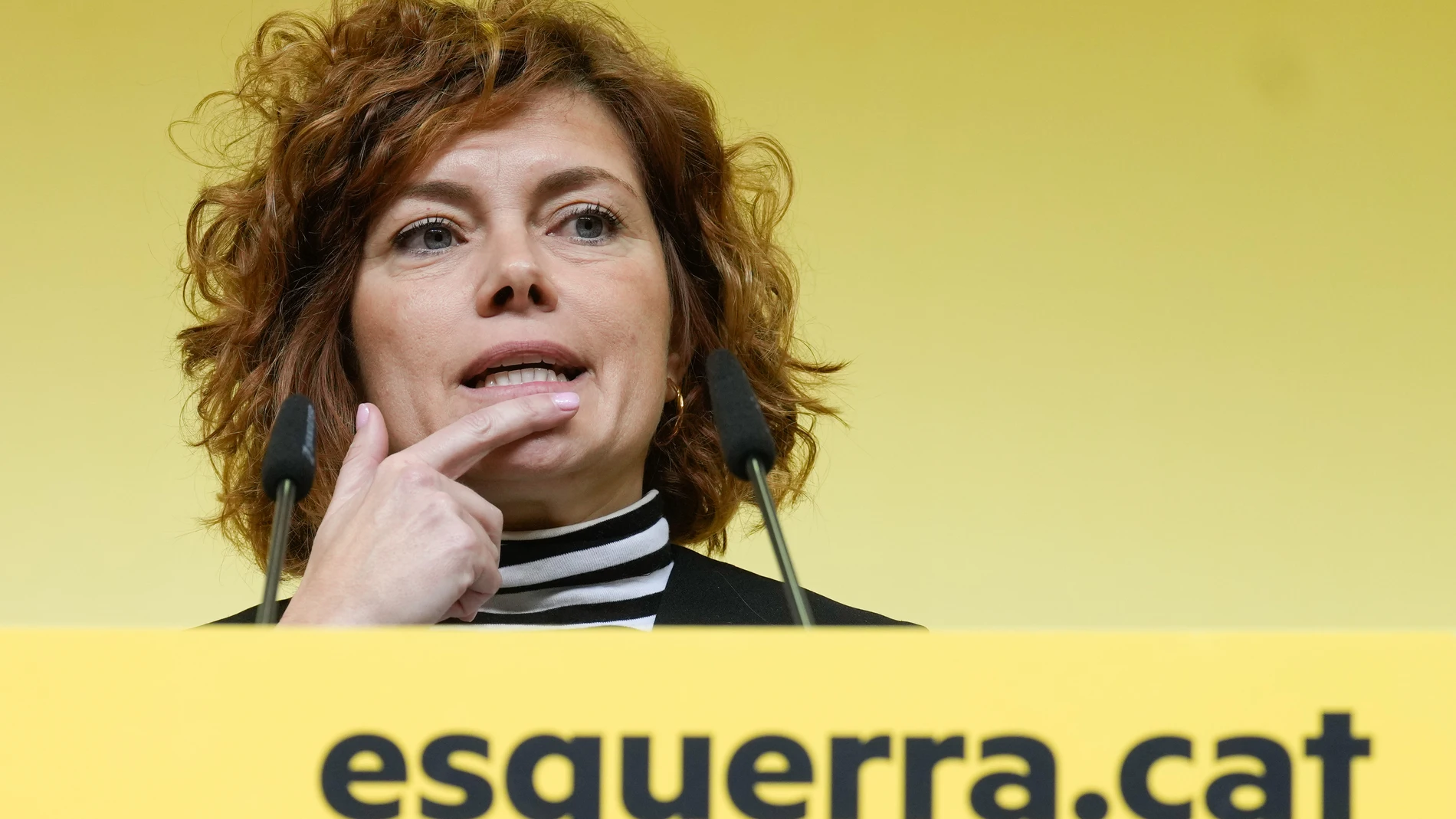 GRAFCAT2419 BARCELONA 07/01/2025.- La secretaria general y portavoz de ERC, Elisenda Alamany, durante la rueda de prensa ofrecida hoy tras la reunión de la Permanente Nacional del partido. EFE/Enric Fontcuberta