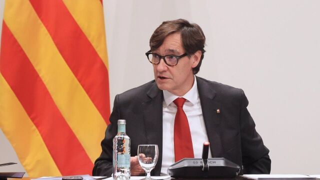 Salvador Illa pide defender la democracia ante "multimillonarios de la tecnología aliados de la ultraderecha"