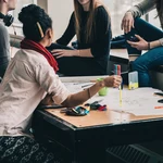 Las etiquetas sociales que aprendemos sin darnos cuenta