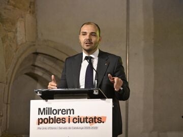 El conseller de la Presidencia, Albert Dalmau, en el acto de presentación del Pla Únic d'Obres i Serveis de Catalunya (PUOSC) 2025-29 El conseller de la Presidencia, Albert Dalmau, en el acto de presentación del Pla Únic d'Obres i Serveis de Catalunya (PUOSC) 2025-29