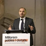 El conseller de la Presidencia, Albert Dalmau, en el acto de presentación del Pla Únic d'Obres i Serveis de Catalunya (PUOSC) 2025-29