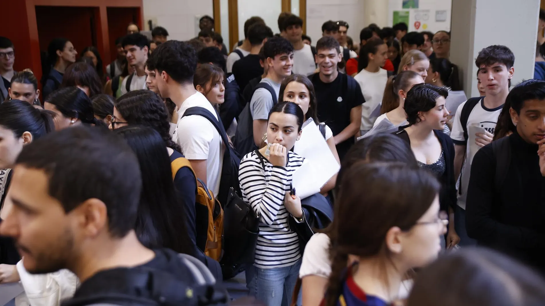 Universitarios avisan de la "carga invisible" que supone el estrés académico en época de exámenes, "una etapa crítica"