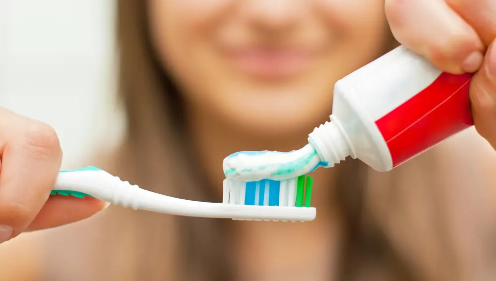 Elegir bien la pasta de dientes es esencial para tener una buena salud dental y evitar enfermedades o infecciones tanto en nuestra boca como en el resto del cuerpo