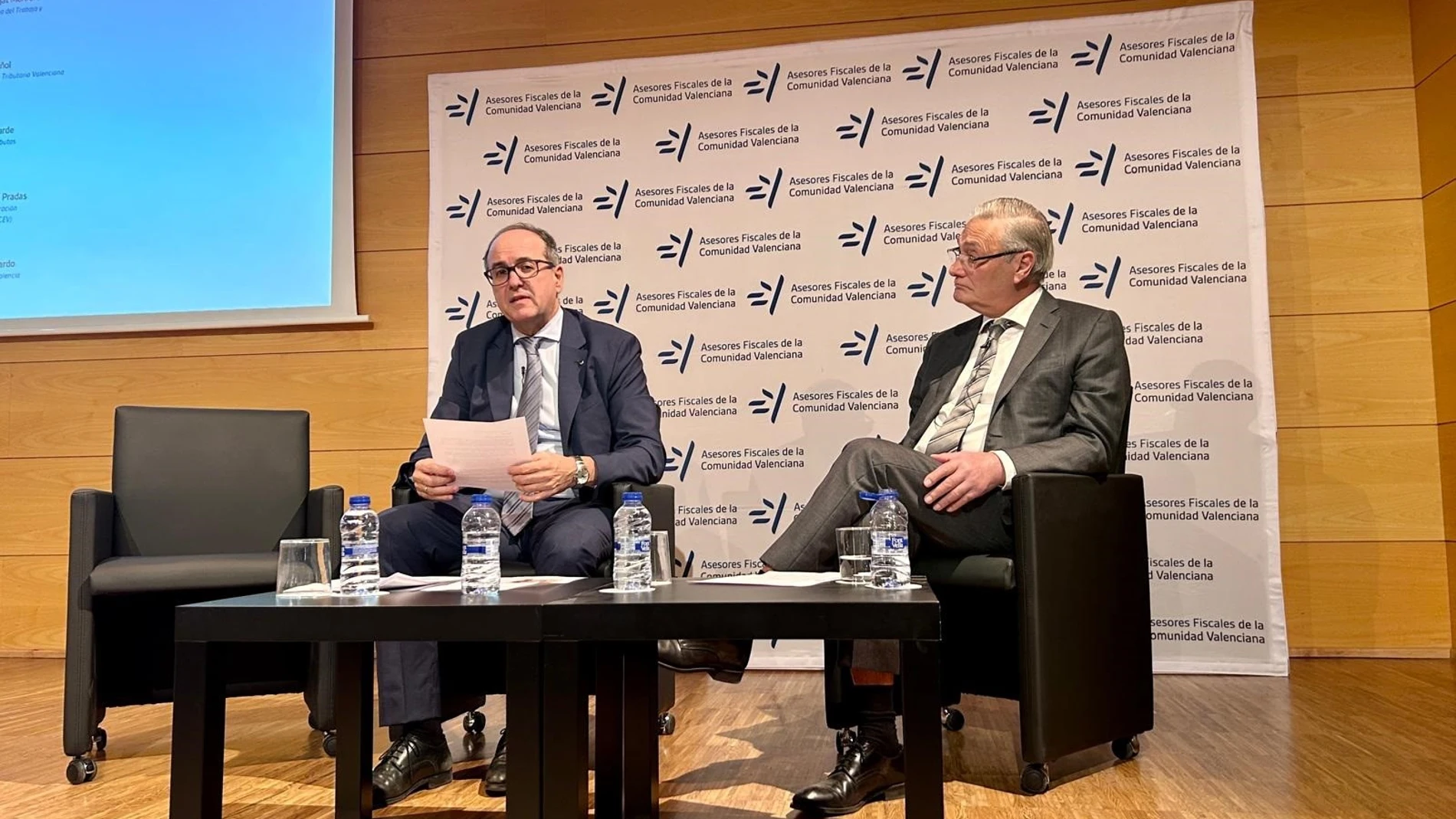 Jornadas tributarias benéficas organizadas por el Colegio de Economistas en favor de las personas afectadas por la dana. REMITIDA / HANDOUT por COLEGIO DE ECONOMISTAS Fotografía remitida a medios de comunicación exclusivamente para ilustrar la noticia a la que hace referencia la imagen, y citando la procedencia de la imagen en la firma 08/01/2025