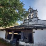 Pastur, el santuario asturiano que resurgió de las cenizas y tiene un árbol mágico centenario