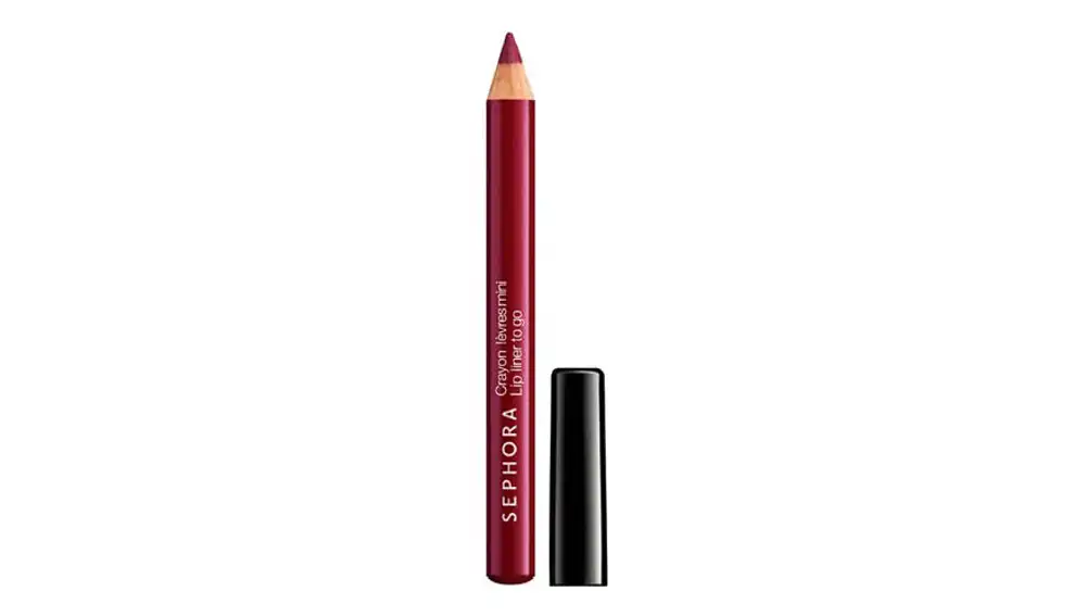 Lápiz de labios en tono 'Deep Aubergine'.
