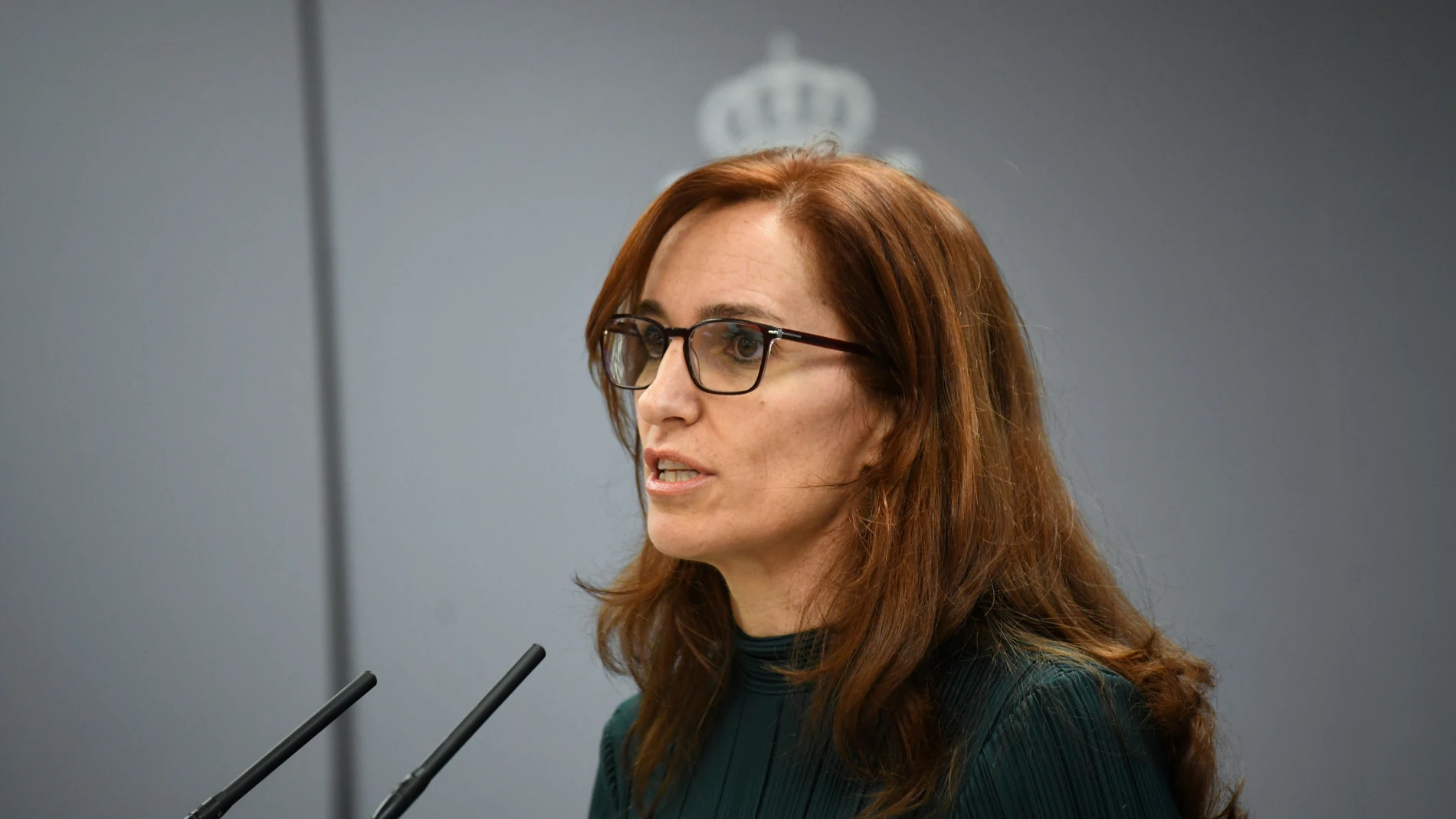 La ministra de Sanidad, Mónica García, durante una rueda de prensa, a 15 de enero de 2025, en Madrid (España). En la rueda de prensa, la ministra, ha mostrado optimismo respecto a los datos de la gripe y el resto de infecciones respiratorias estacionales, señalando que esta temporada las cifras son moderadamente más bajas que en otros años. 15 ENERO 2025 Fernando Sánchez / Europa Press 15/01/2025