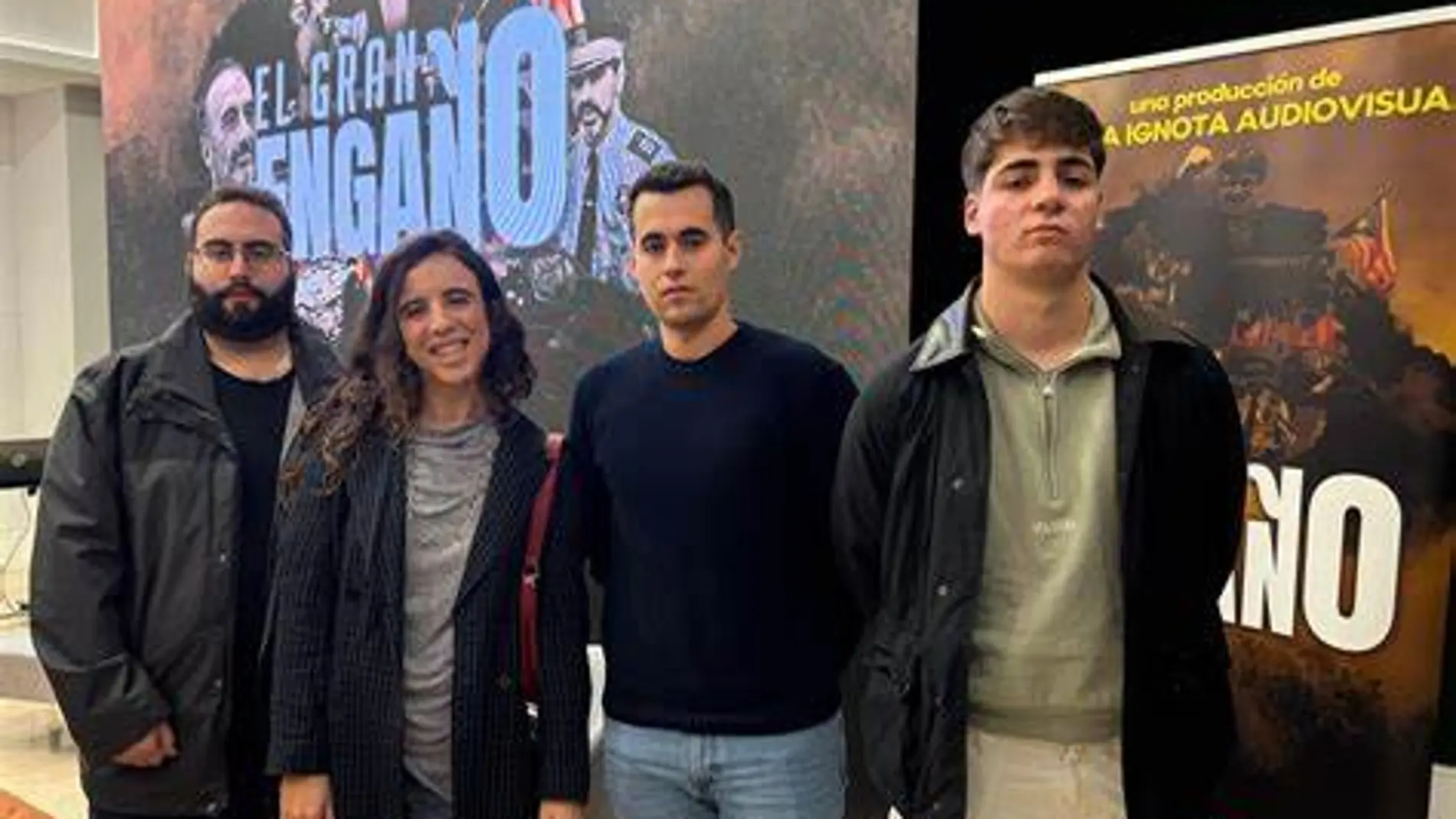 Representantes de la entidad S'ha Acabat