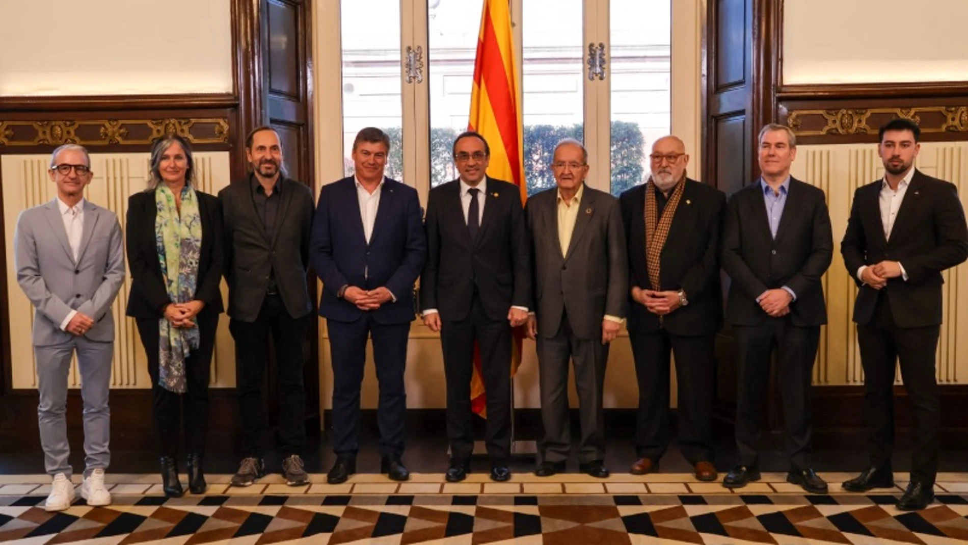 El presidente de Pimec, Antoni Cañete, y el del Parlament, Josep Rull, se han reunido este miércoles en la Cámara catalana, en un encuentro en el que también han participado otros representantes de la patronal REMITIDA / HANDOUT por PIMEC Fotografía remitida a medios de comunicación exclusivamente para ilustrar la noticia a la que hace referencia la imagen, y citando la procedencia de la imagen en la firma 15/01/2025