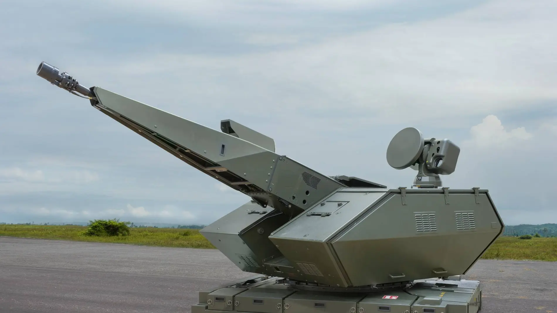 Imagen de un cañón Skynex de defensa aérea de cañones