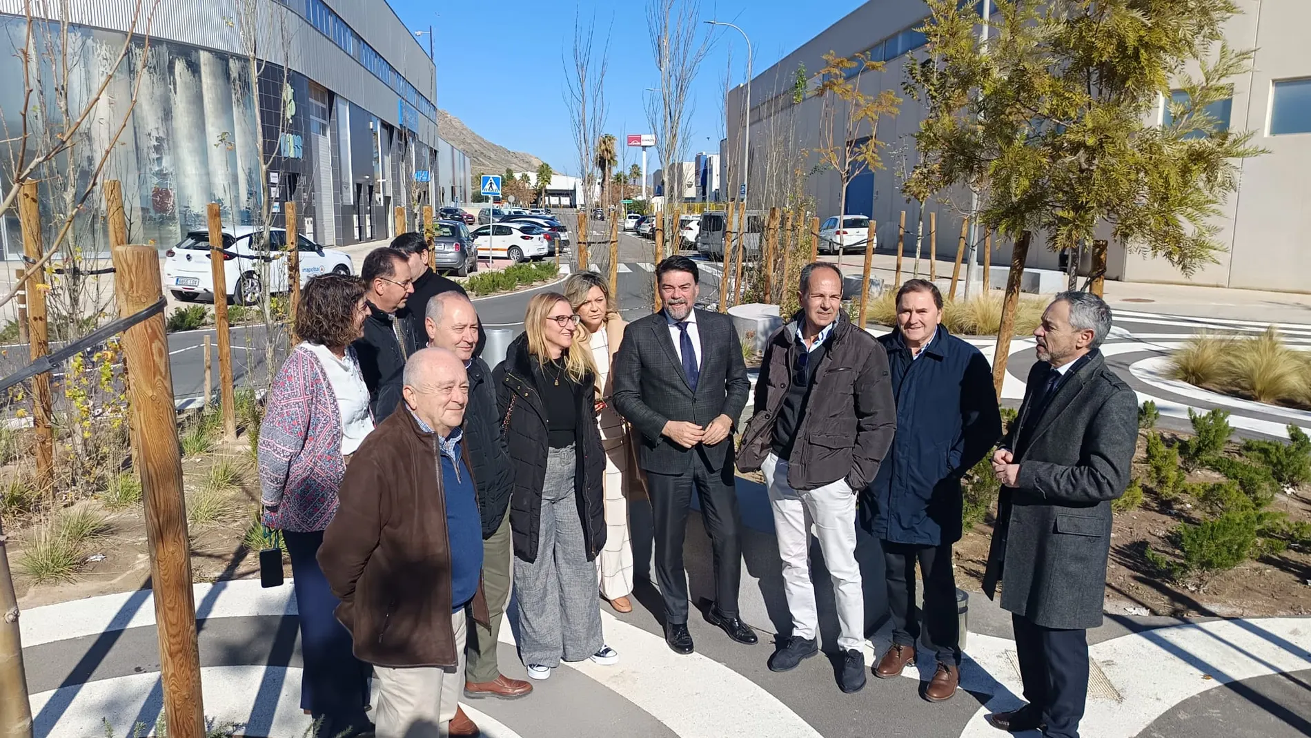 El alcalde de Alicante, Luis Barcala, con los presidentes de las Entidades de Gestión de Modernización de las áreas industriales de la ciudad