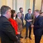 La consejera Sara Rubira con el ministro Luis Planas y los consejeros con competencias en pesca de Andalucía, Valencia, Baleares y Cataluña