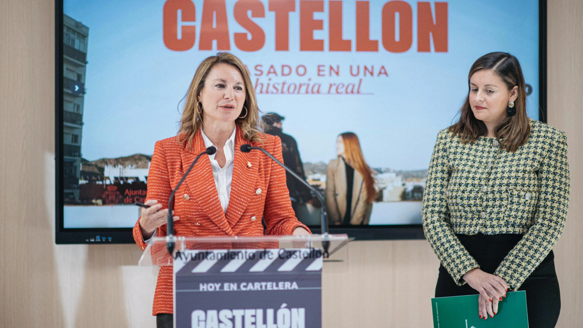 La alcaldesa de Castellón, Begoña Carrasco, y la concejal de Turismo, Arantxa Miralles
