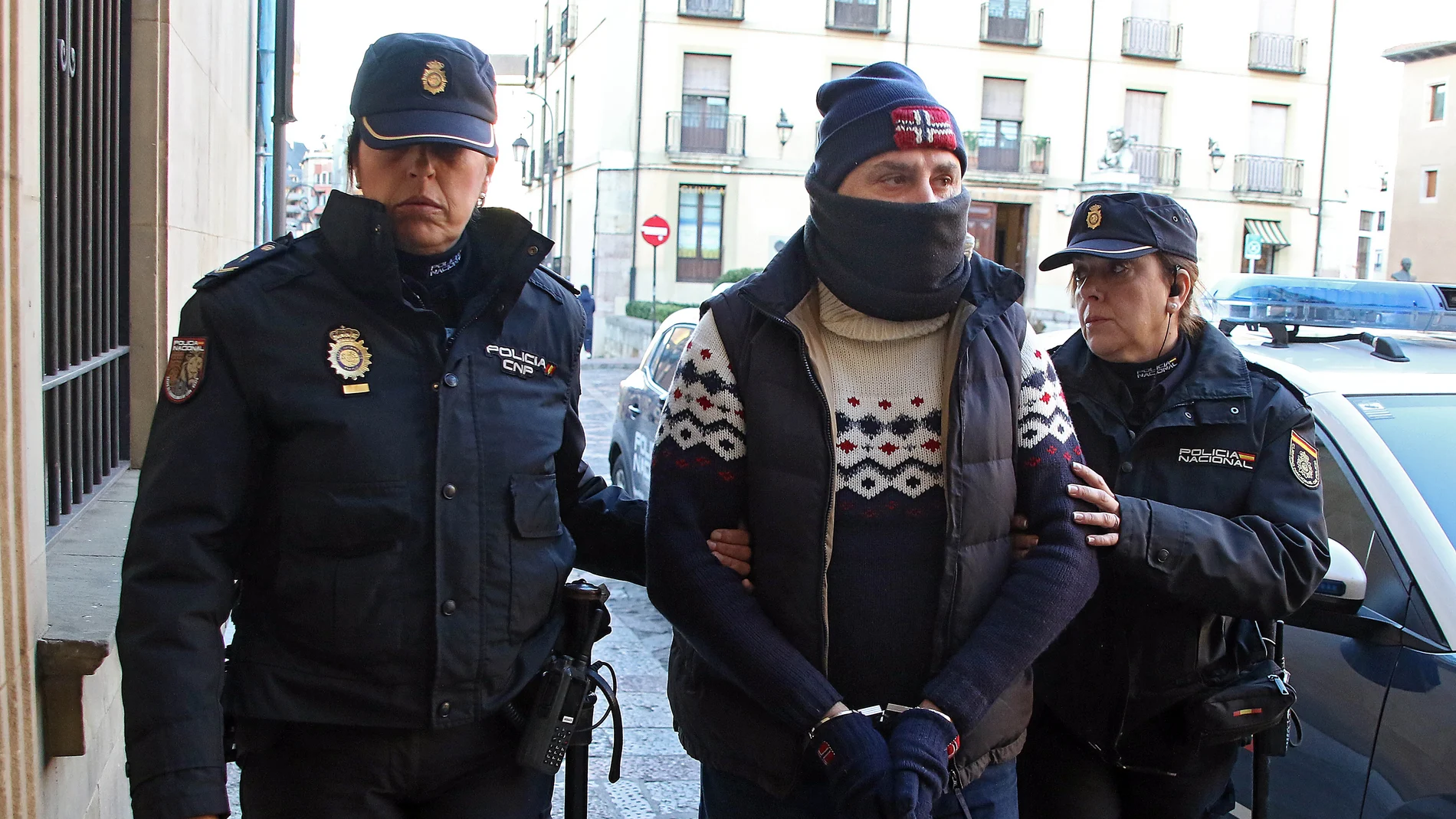 Los acusados por la muerte violenta de una prostituta en Cembranos en 2021 llegan a la Audiencia Provincial de León