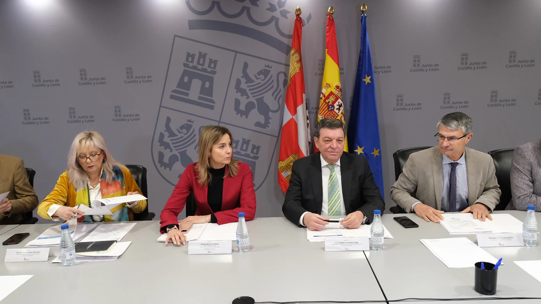 El consejero Luis Miguel González Gago preside el Consejo de Castilla y León de Cooperación al Desarrollo