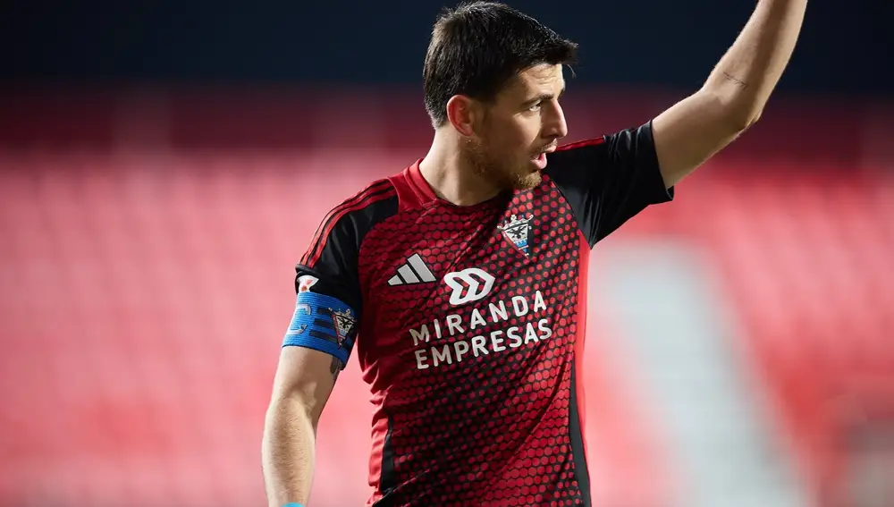 Fútbol/Segunda.- (Crónica) El Mirandés castiga al Málaga en el descuento