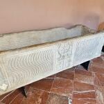 El sarcófago de San Vicente Mártir se halla en un patio del Museo de Bellas Artes, sin inscripción alguna que lo identifique
