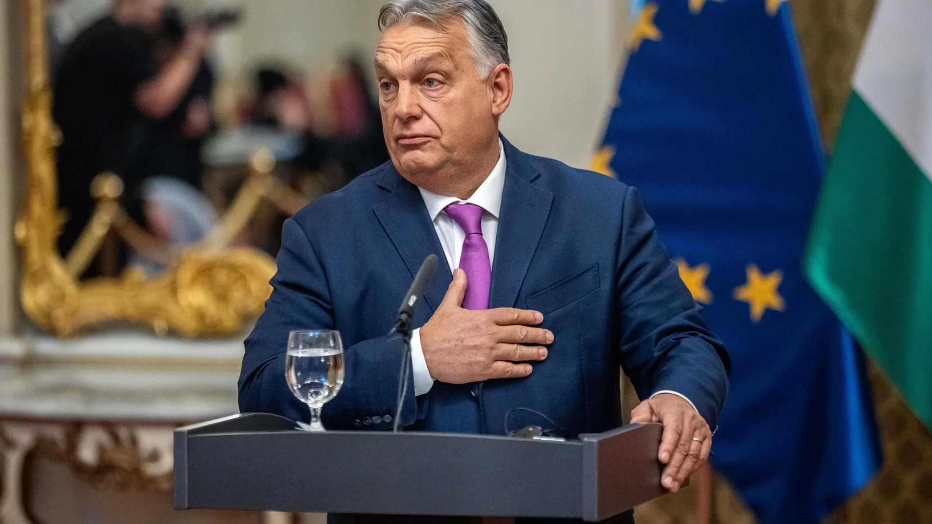 Bratislava (Slovakia), 21/01/2025.- Hungarian Prime Minister Viktor Orban attends a press conference with his Slovak counterpart after their meeting in Bratislava, Slovakia, 21 January 2025. (Hungría, Eslovaquia) EFE/EPA/JAKUB GAVLAK