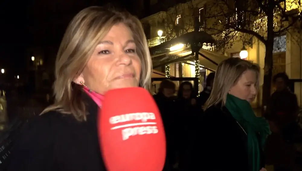 Cari Lapique retoma, poco a poco, su vida social junto a su hermana Myriam