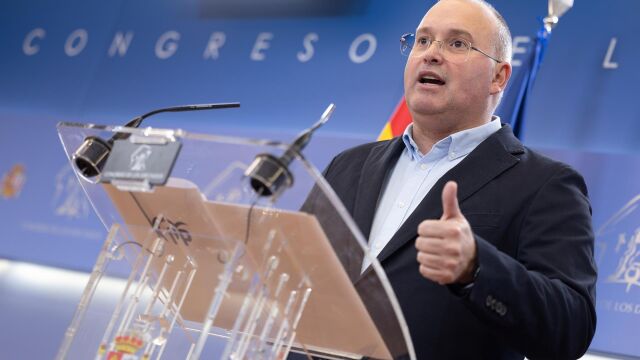 Tellado critica que Armengol reproche al PP su voto en contra del decreto ómnibus