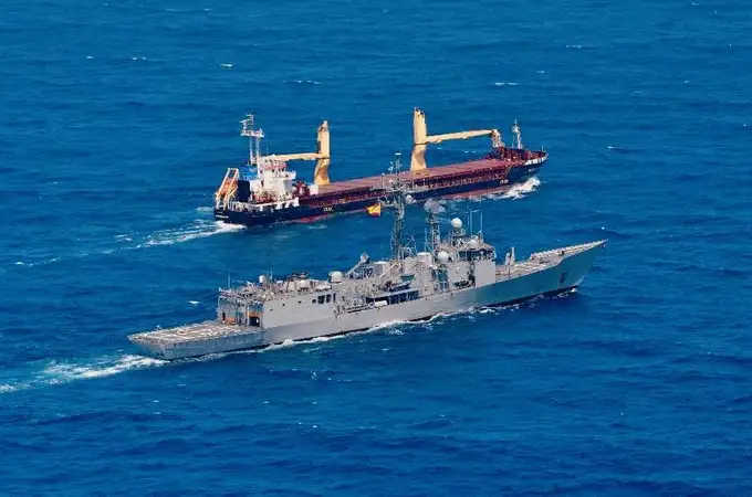 La fragata española Santa María patrulla contra la piratería en el océano Índico La fragata española Santa María patrulla contra la piratería en el océano Índico