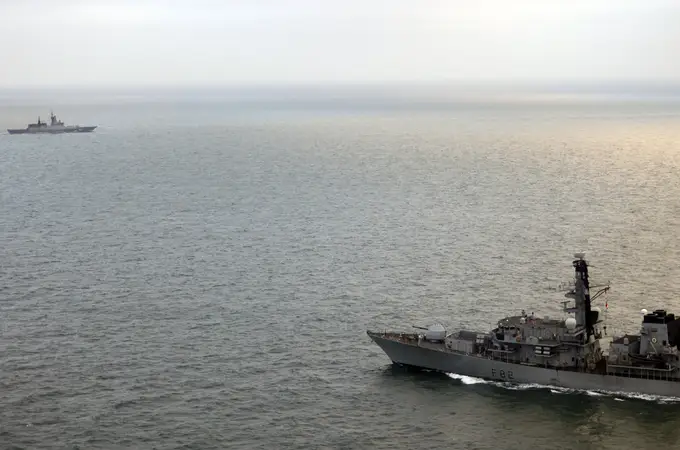 Muere un migrante tras sufrir una emergencia médica cuando cruzaba el Canal de la Mancha Muere un migrante tras sufrir una emergencia médica cuando cruzaba el Canal de la Mancha