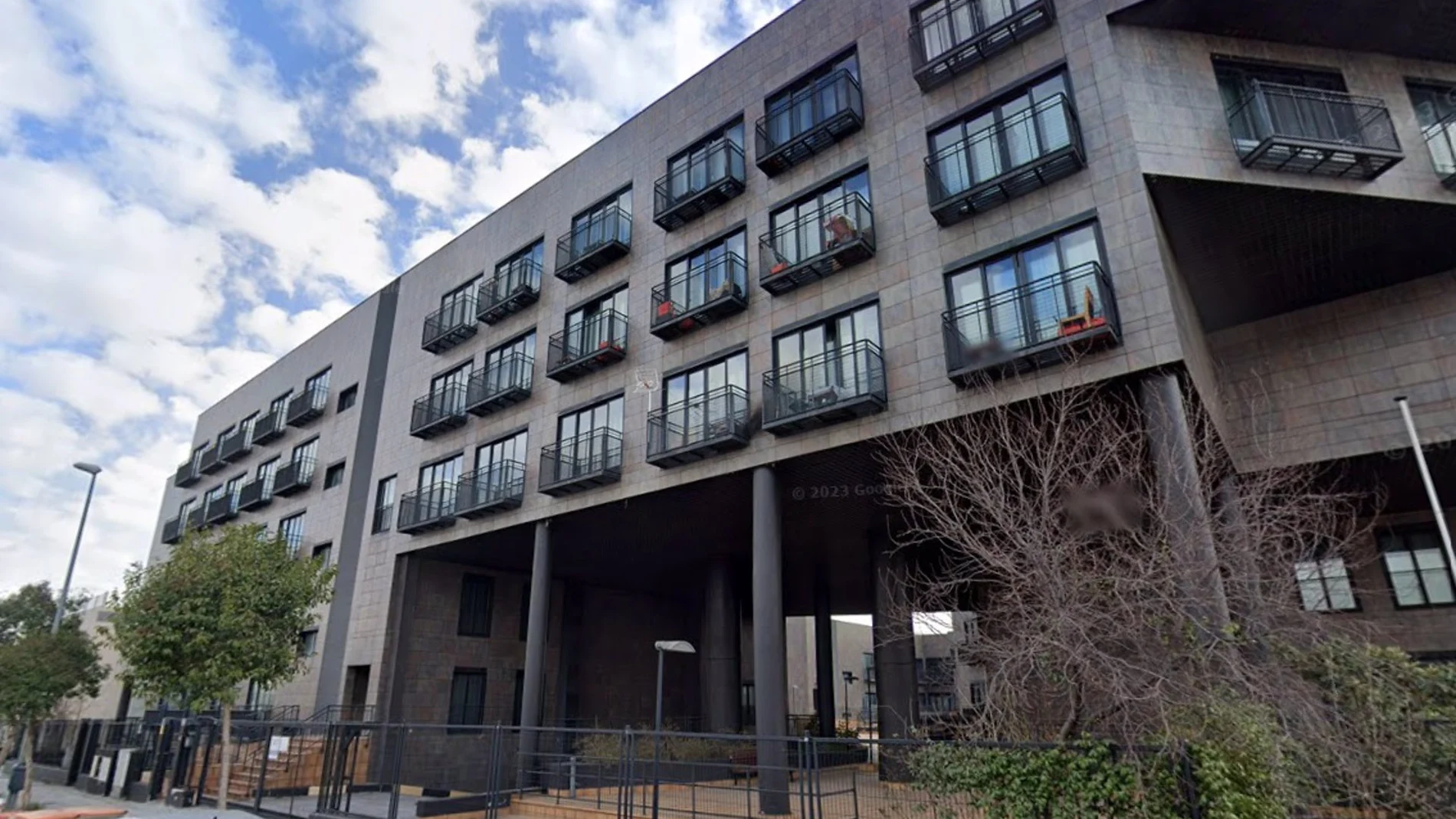 MADRID.-Sucesos.- Una nueva reyerta en el hotel okupa de San Blas termina con 11 detenidos y dos heridos