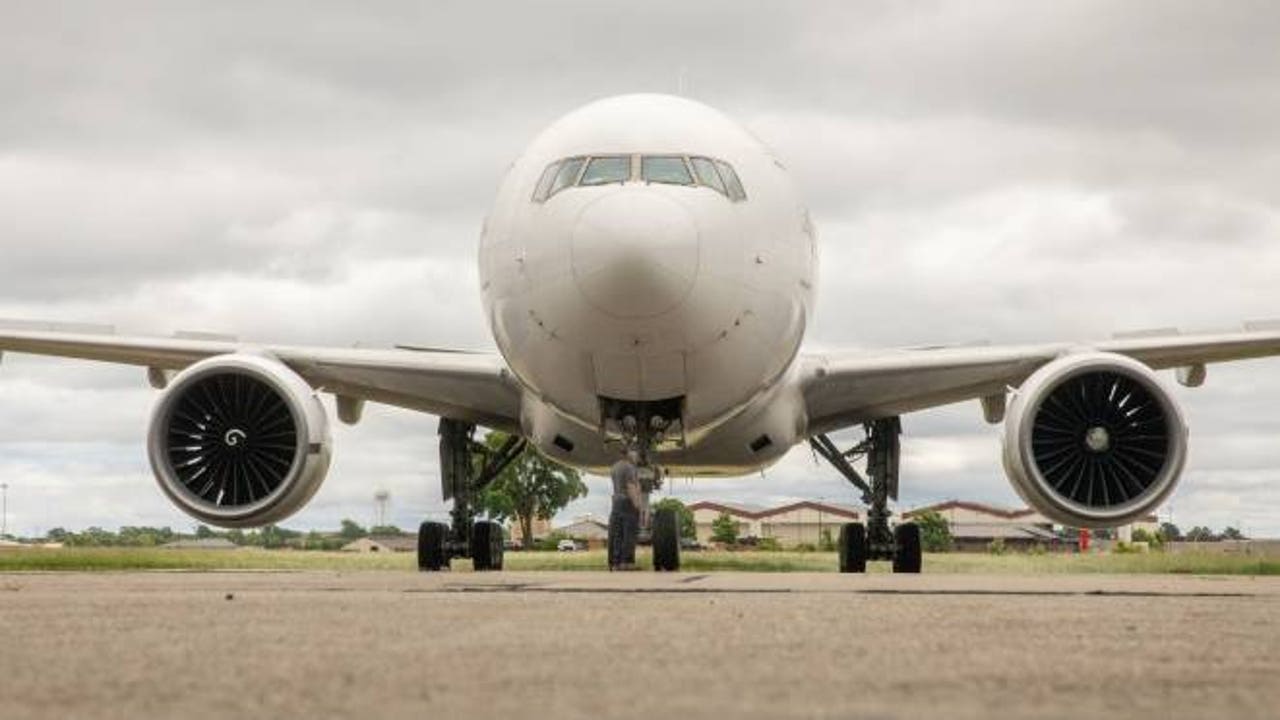 Un vuelo Reino Unido a Turquía se vio obligado a realizar un aterrizaje de emergencia tras una fuerte agresión de un pasajero a otro