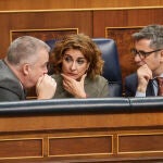 Santos Cerdán, Bolaños y Montero en el Congreso. David Jar