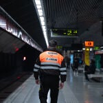 Los vigilantes del Metro de Barcelona harán huelga indefinida tras la agresión a un trabajador