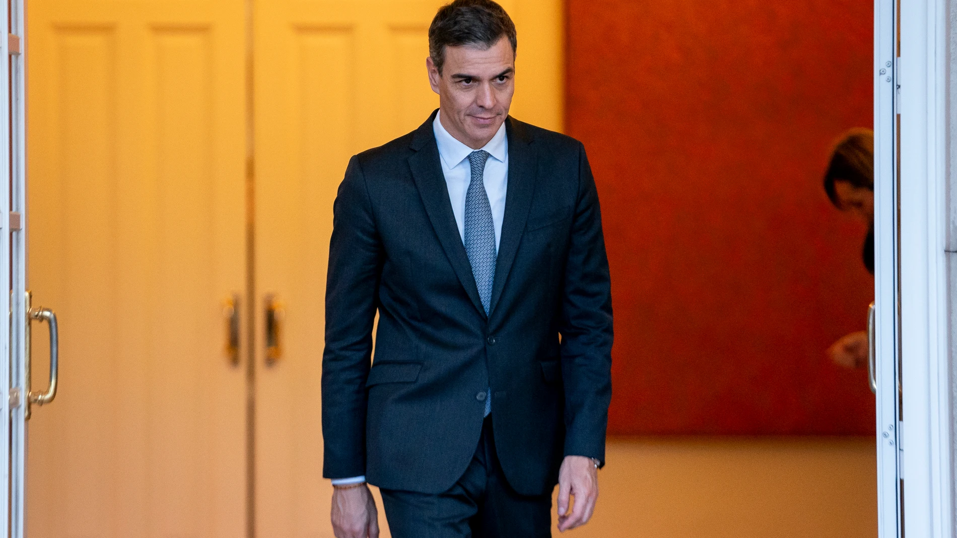 El presidente del Gobierno, Pedro Sánchez, durante una reunión, en el Complejo de la Moncloa, a 27 de enero de 2025, en Madrid (España).Rutte se reúne por primera vez con Sánchez en España después de que fuera elegido el pasado mes de octubre, con el presupuesto para el gasto en defensa en el centro del debate. 27 ENERO 2025 A. Pérez Meca / Europa Press 27/01/2025