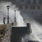 La borrasca Herminia pone en alerta a casi toda España, Galicia en aviso rojo