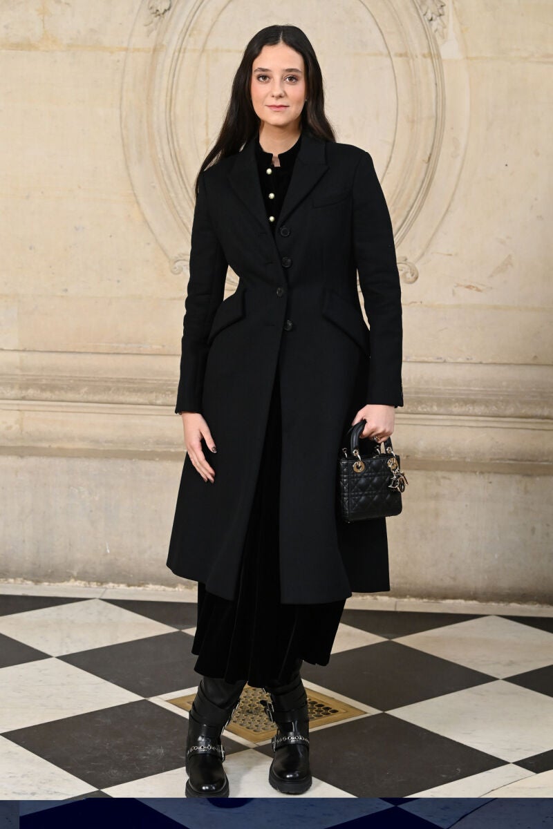 Victoria Federica con botas moteras en el desfile de Dior