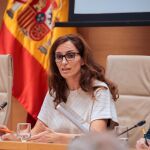 Mónica García ve "decepcionante" que se prime a las aseguradores sobre la sanidad pública tras la subida en Muface