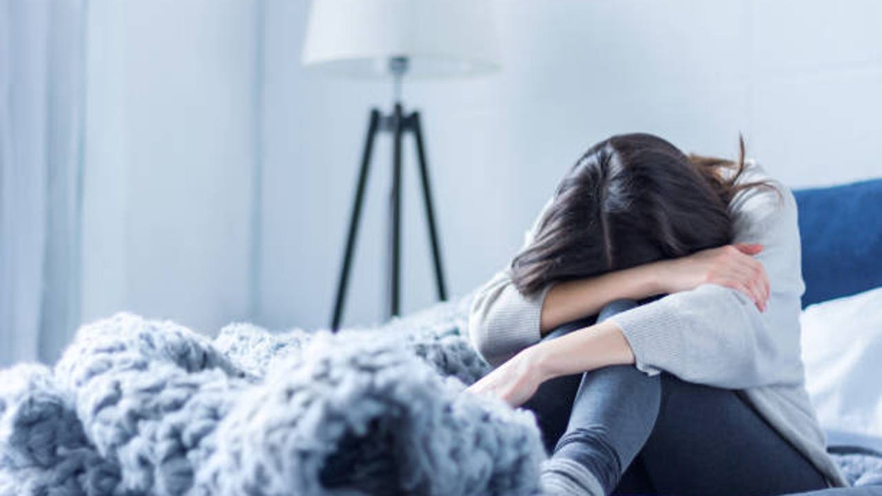 Esto es lo peor que le puedes decir a alguien que está deprimido, según una psicóloga