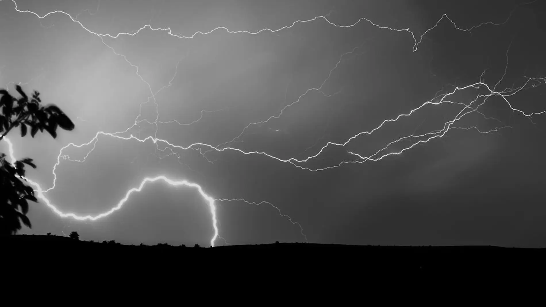 Tormenta eléctrica