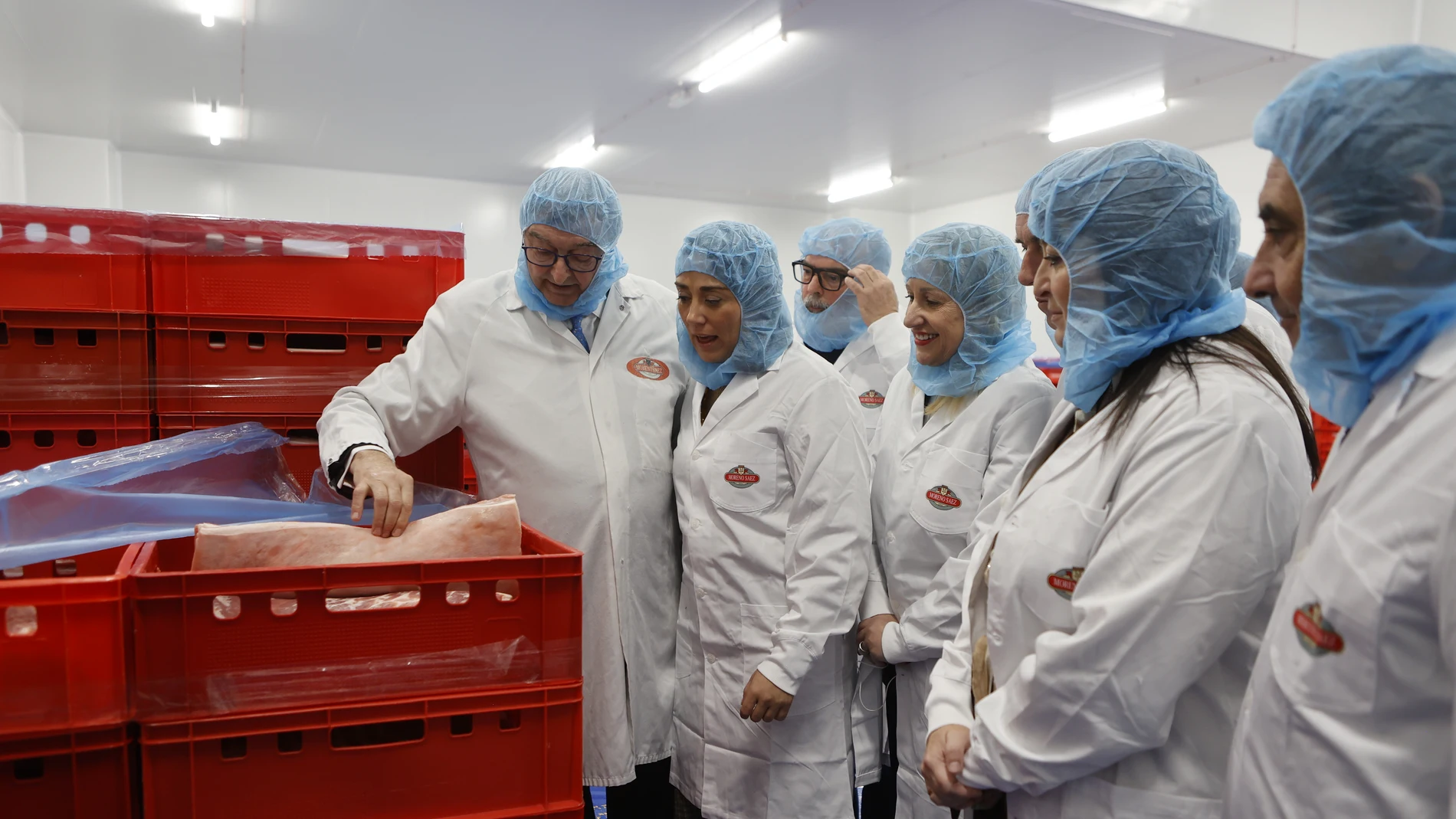 La consejera González Corral visita la nueva fábrica de Moreno Sáez en Garray